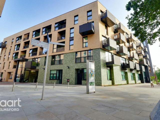 Flat for sale in Moulsham, Chelmsford