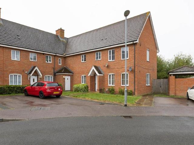 Flat for sale in Arlesey, Bedfordshire