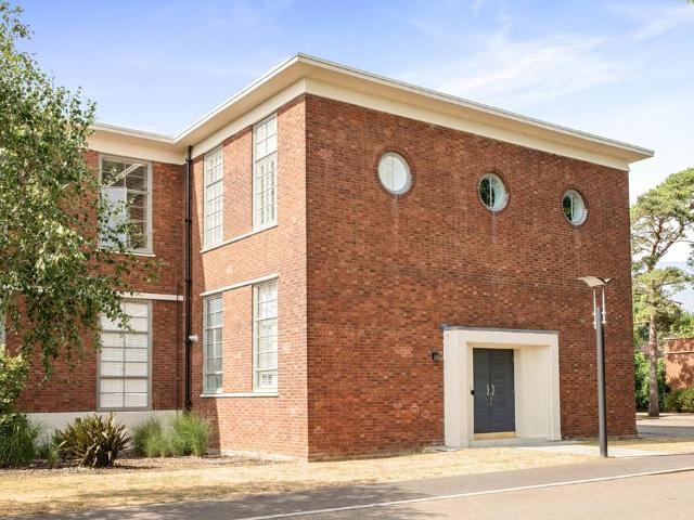 Flat for sale in Evershot, Oxfordshire