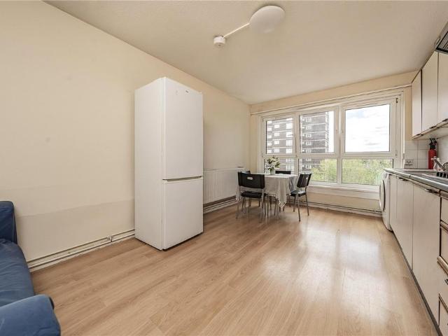 Flat for sale in Lennox Estate, Greater London
