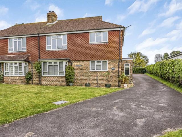 Flat for sale in Littlecote, West Sussex