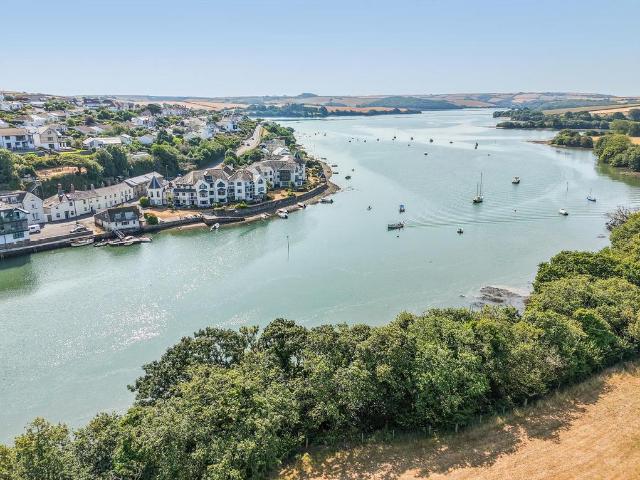 Flat for sale in Southville, South Hams