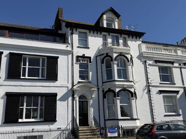 Flat for sale in Withycombe, Budlake