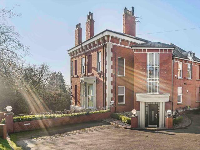 Flat for sale in Trafford Park, Greater Manchester