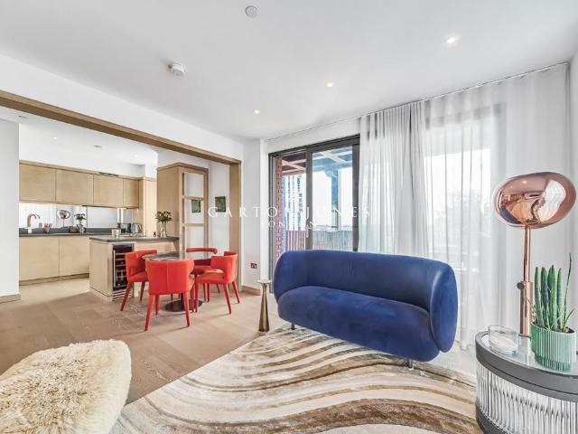Flat for sale in Nine Elms, Greater London