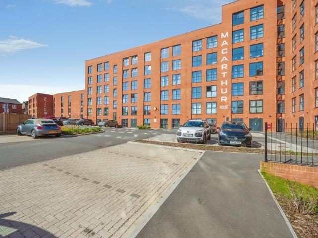 Flat for sale in New Normanton, East Midlands