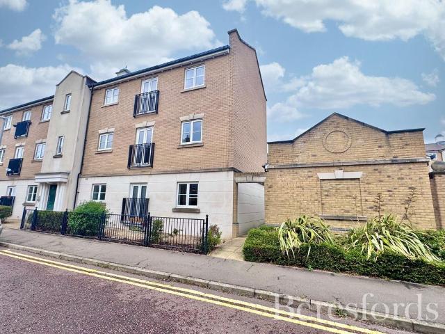 Flat for sale in Mile End, Fordham Heath