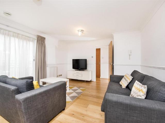 Flat for sale in Lyons, Greater London