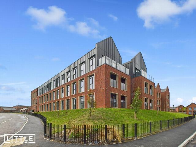 Flat for sale in Huyton, Knowsley