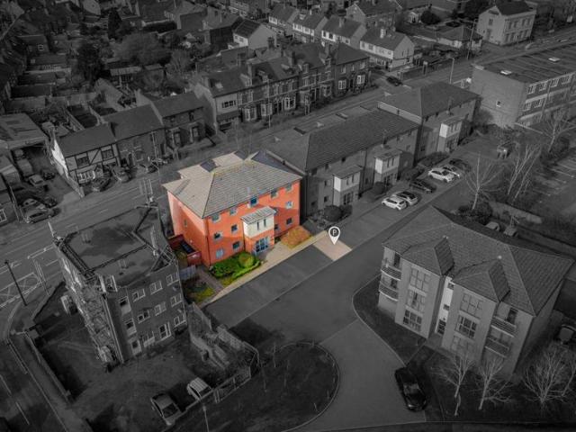 Flat for sale in Audnam, Amblecote