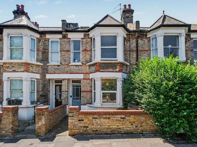 Flat for sale in West Hampstead, Greater London