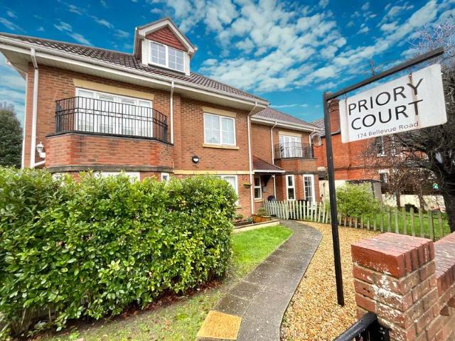 Flat for sale in Wick, Bournemouth