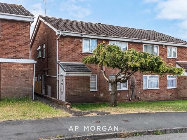 Flat for sale in Tipton, West Midlands