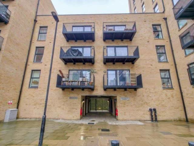 Flat for sale in Greater London