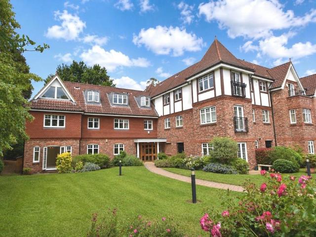 Flat for sale in Blackhills, Surrey