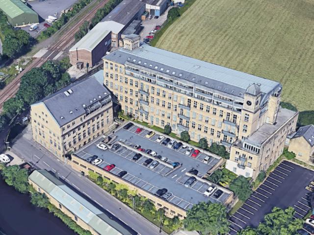 Flat for sale in Salterhebble, Elland