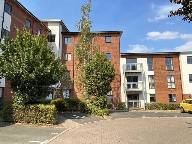Flat for sale in Oxley, West Midlands