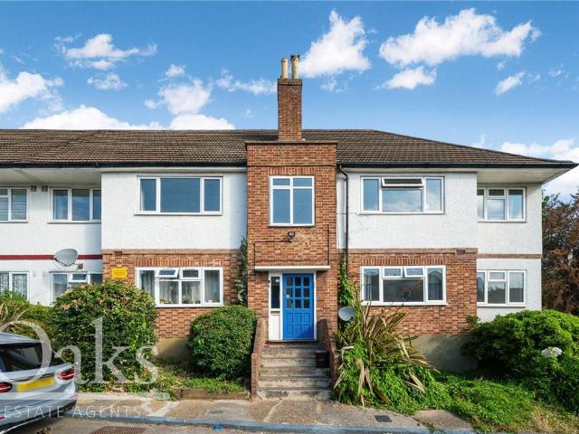 Flat for sale in Tulse Hill, Greater London