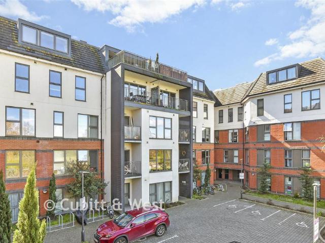 Flat for sale in London Borough of Sutton, Greater London
