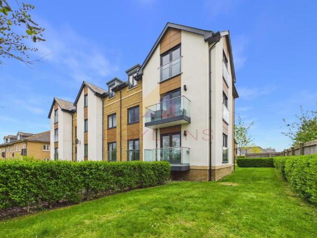 Flat for sale in Myland, Fordham Heath