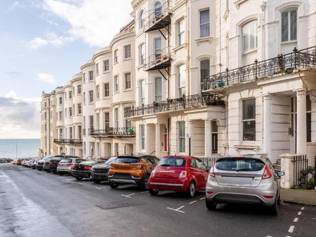 Flat for sale in Kemptown, Brighton & Hove