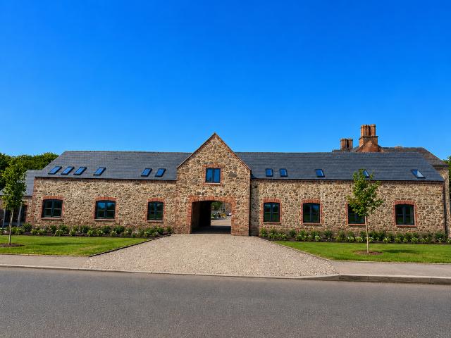 Flat for sale in Elmfield, Leicestershire