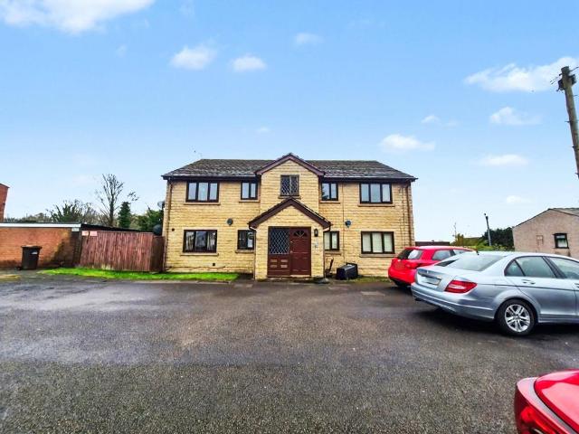 Flat for sale in Wigan, Greater Manchester