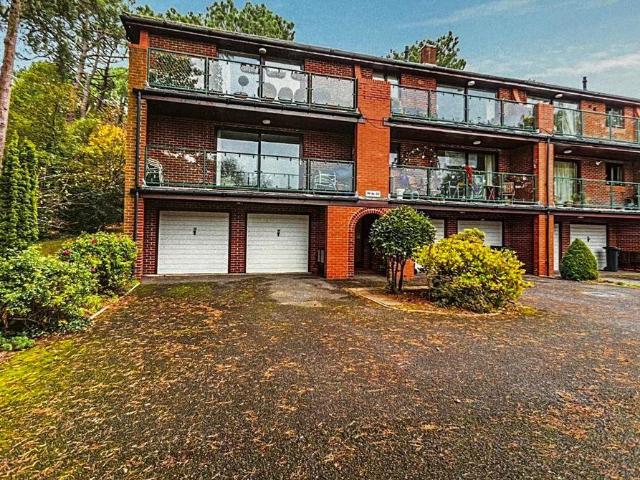 Flat for sale in Poole