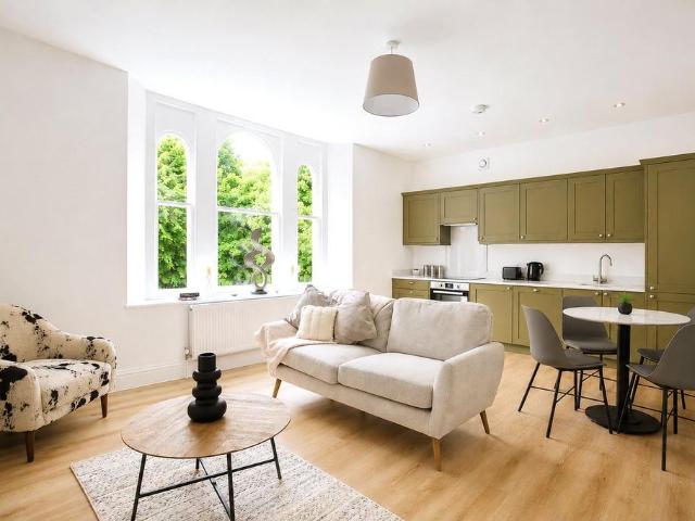 Flat for sale in Feckenham, City Of Bristol