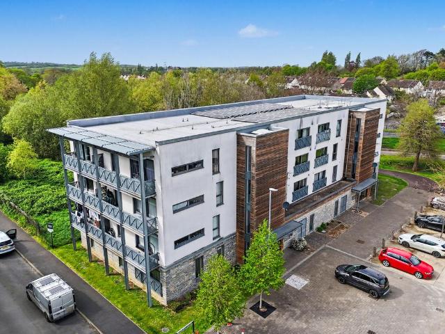 Flat for sale in Street, Somerset