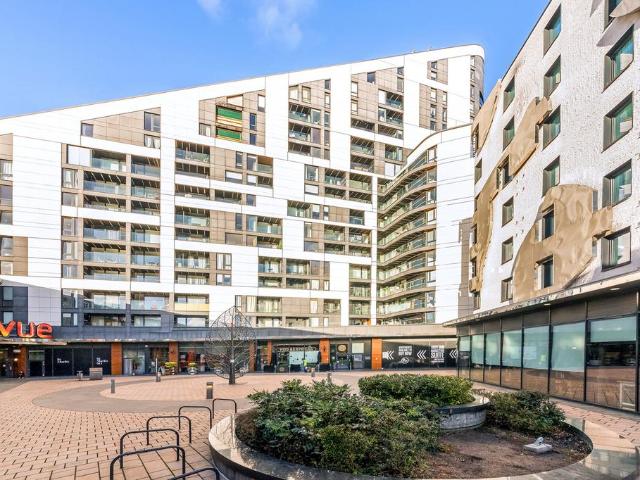Flat for sale in London Borough of Bromley, Greater London