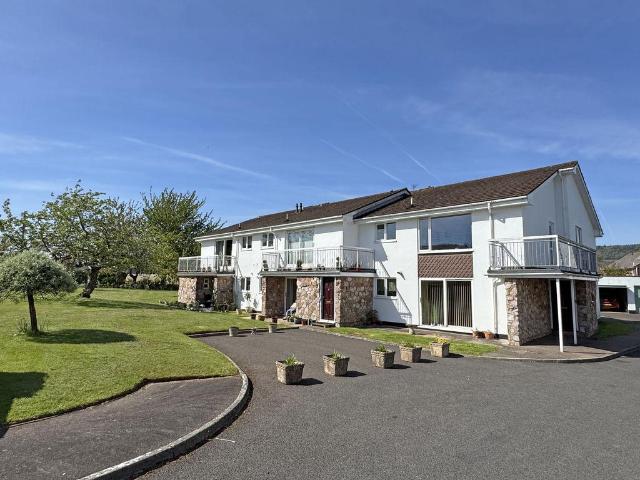 Flat for sale in Sidford, Budlake