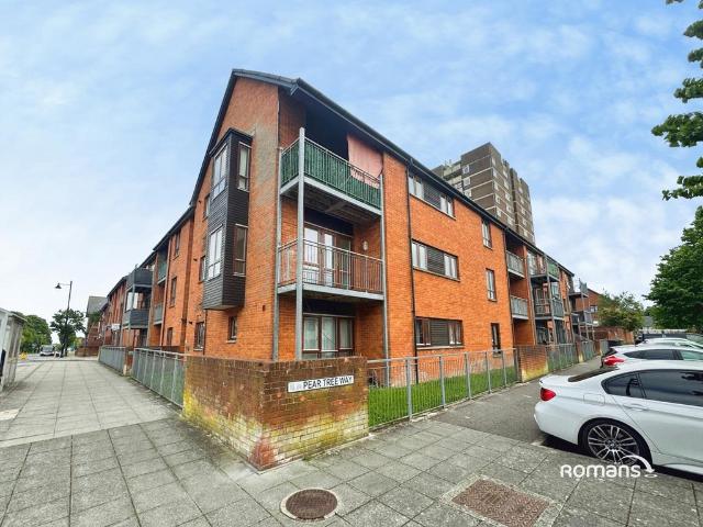 Flat for sale in Priest Down, Hampshire