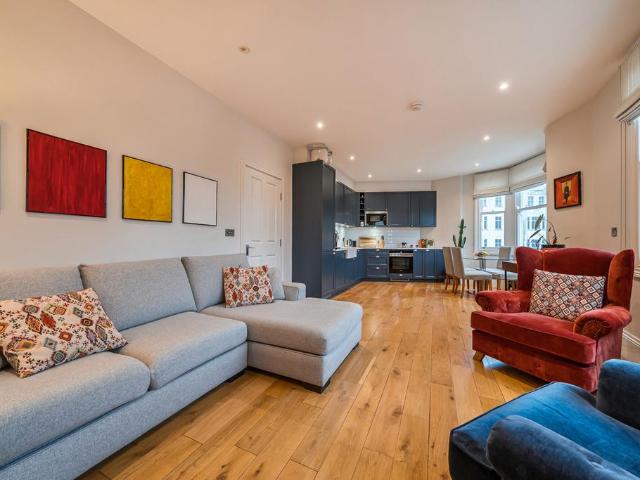Flat for sale in Greater London