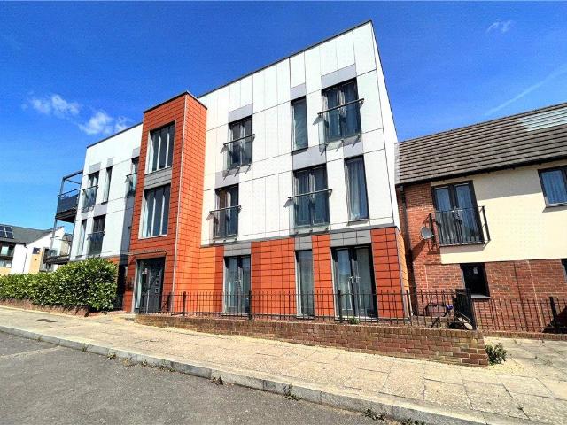 Flat for sale in St Crispin's, Upton