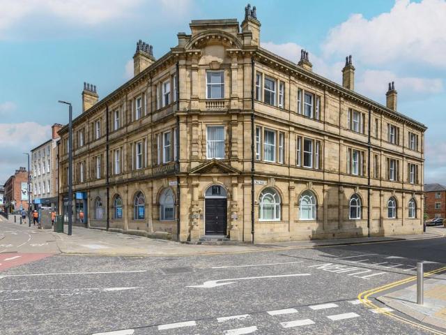Flat for sale in West Yorkshire