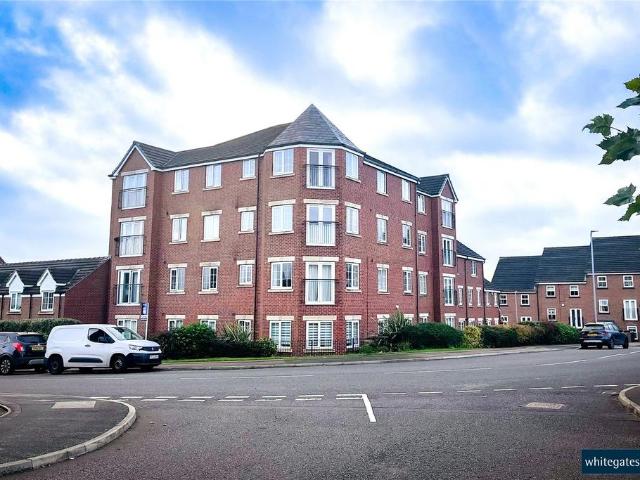 Flat for sale in Thorpe, West Yorkshire