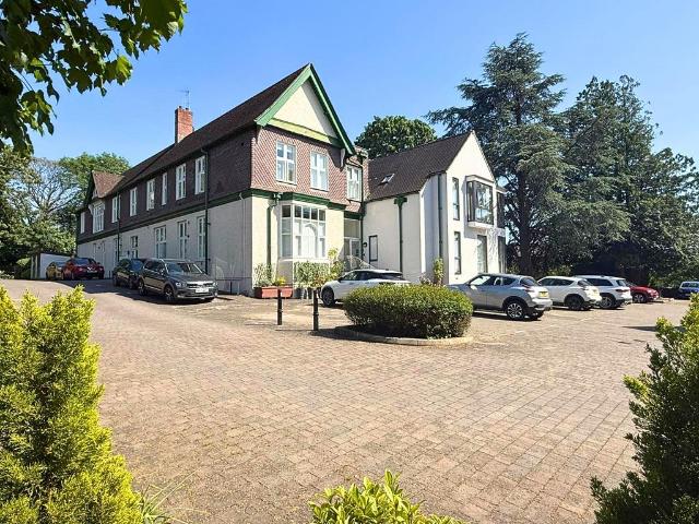 Flat for sale in Monmouth, Wales