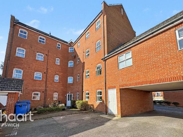 Flat for sale in California, Key Street