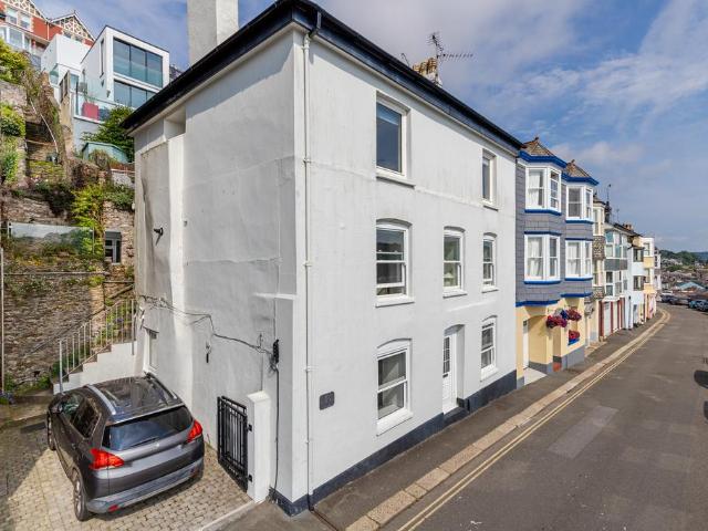 Flat for sale in Kingswear, South Hams