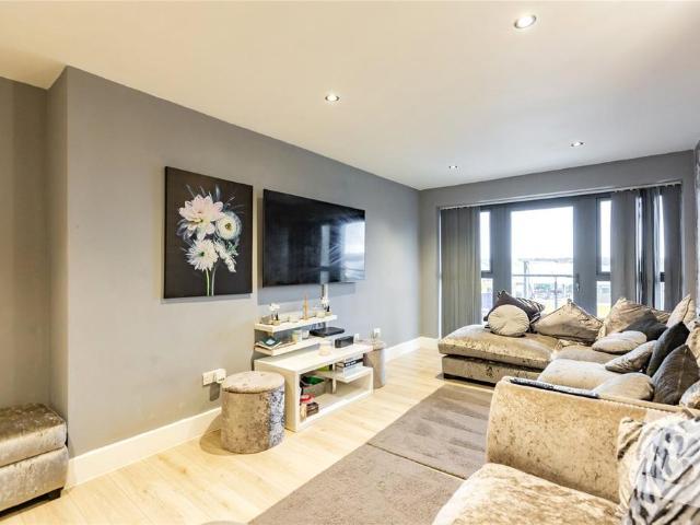 Flat for sale in Ardleigh Green, Greater London