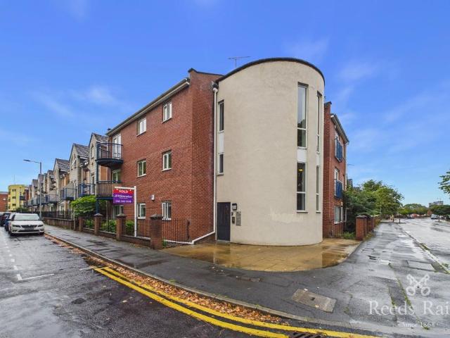 Flat for sale in Hulme, Georgia