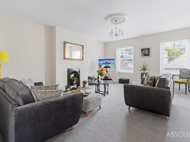 Flat for sale in Parkham Hill, Brixham