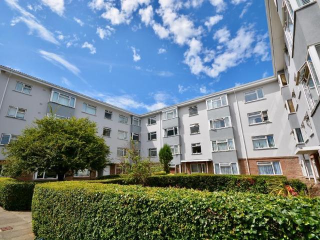 Flat for sale in St Helier, Greater London