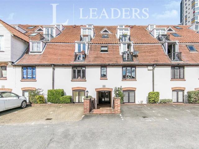 Flat for sale in Stoke, Ipswich