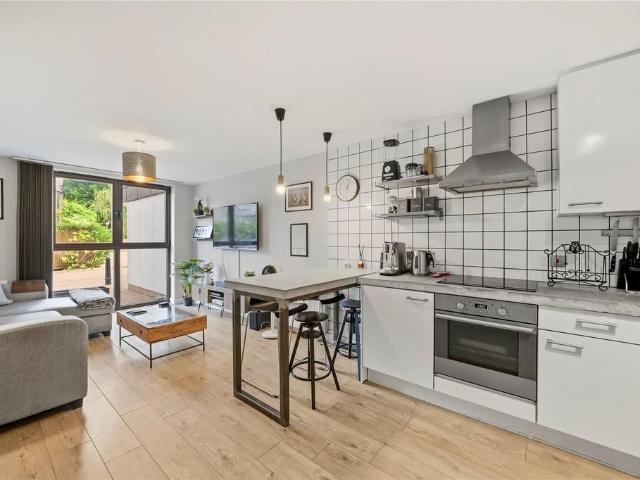 Flat for sale in Wandsworth, Greater London