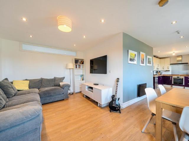 Flat for sale in London Borough of Lewisham, Greater London