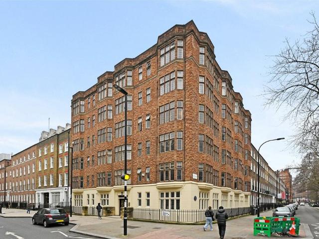 Flat for sale in King's Cross, Greater London