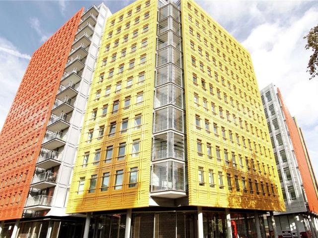 Flat for sale in Saint Giles, Bloomsbury