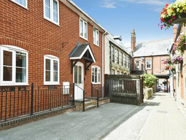 Flat for sale in Highworth, Swindon